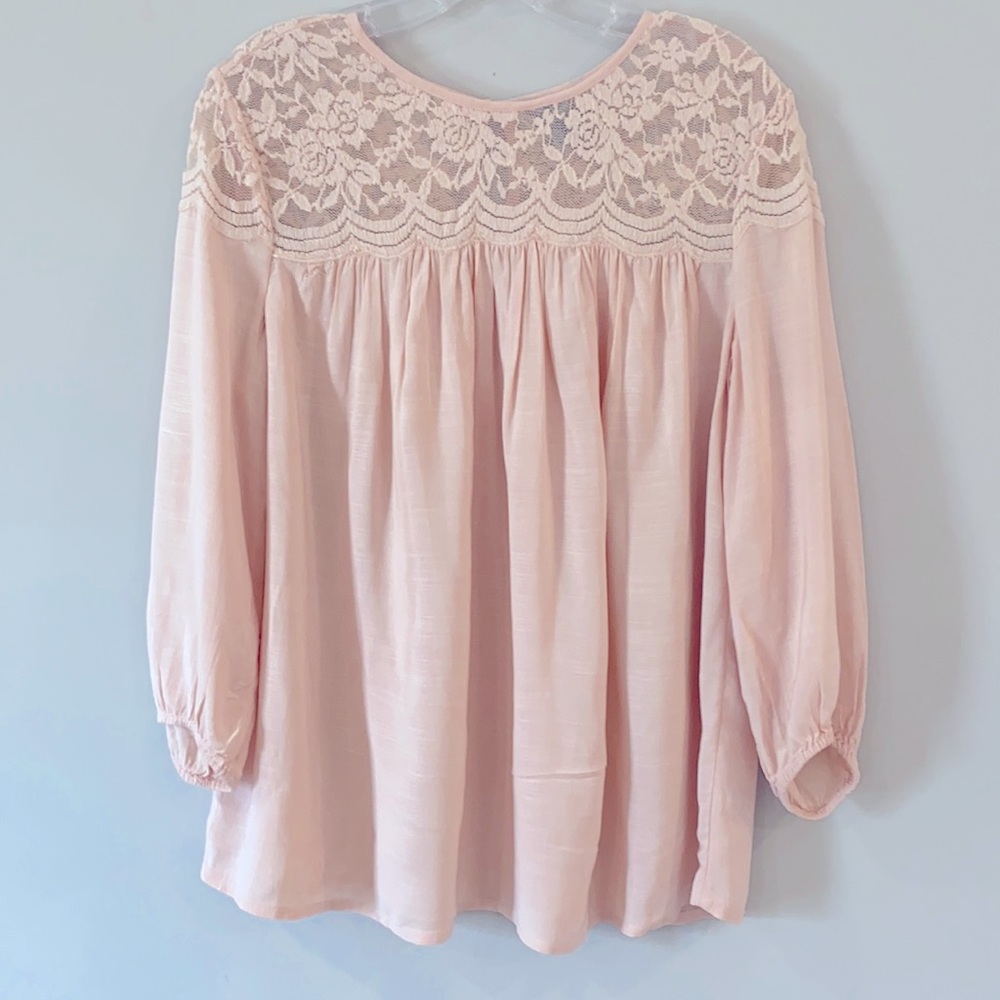 Pretty in Peach, Bass, Lace and Linen-look Blouse